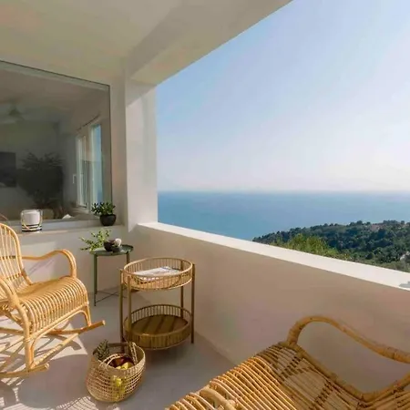 Anaera Holiday home Pelekas